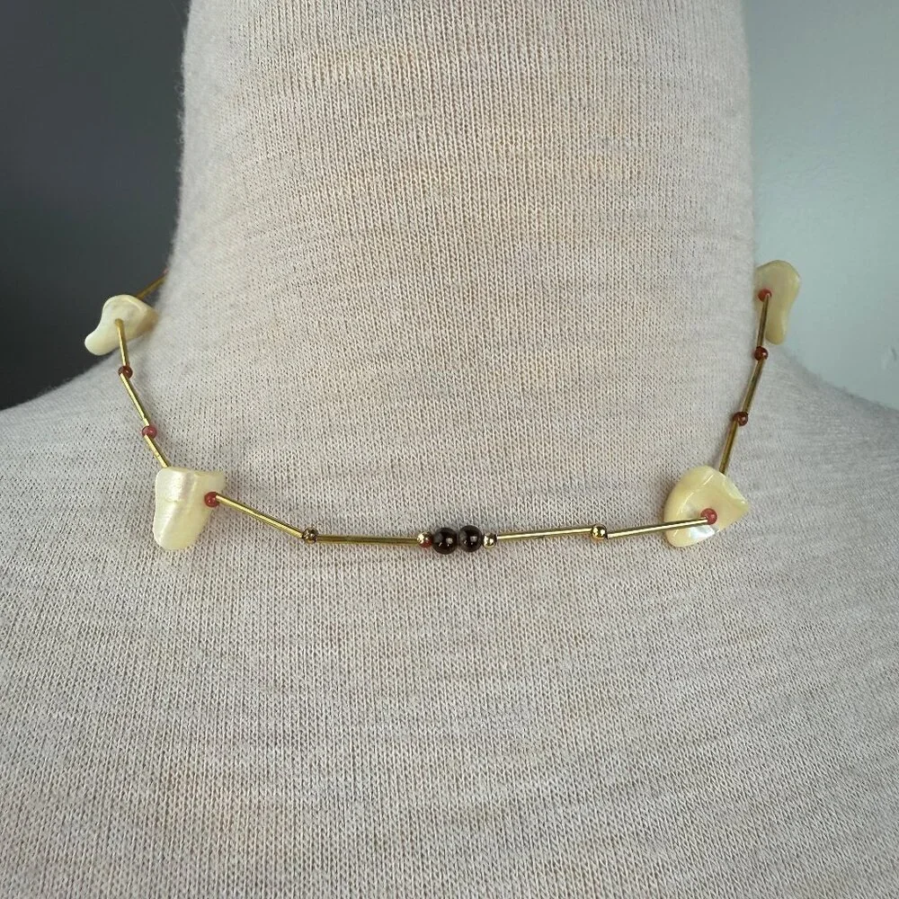 Vintage Mother of Pearl Chunk Gold Tone Beaded Necklace 17